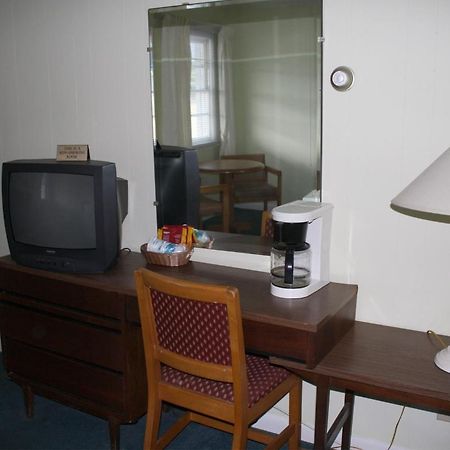 Falcon Motel Buxton Eksteriør billede